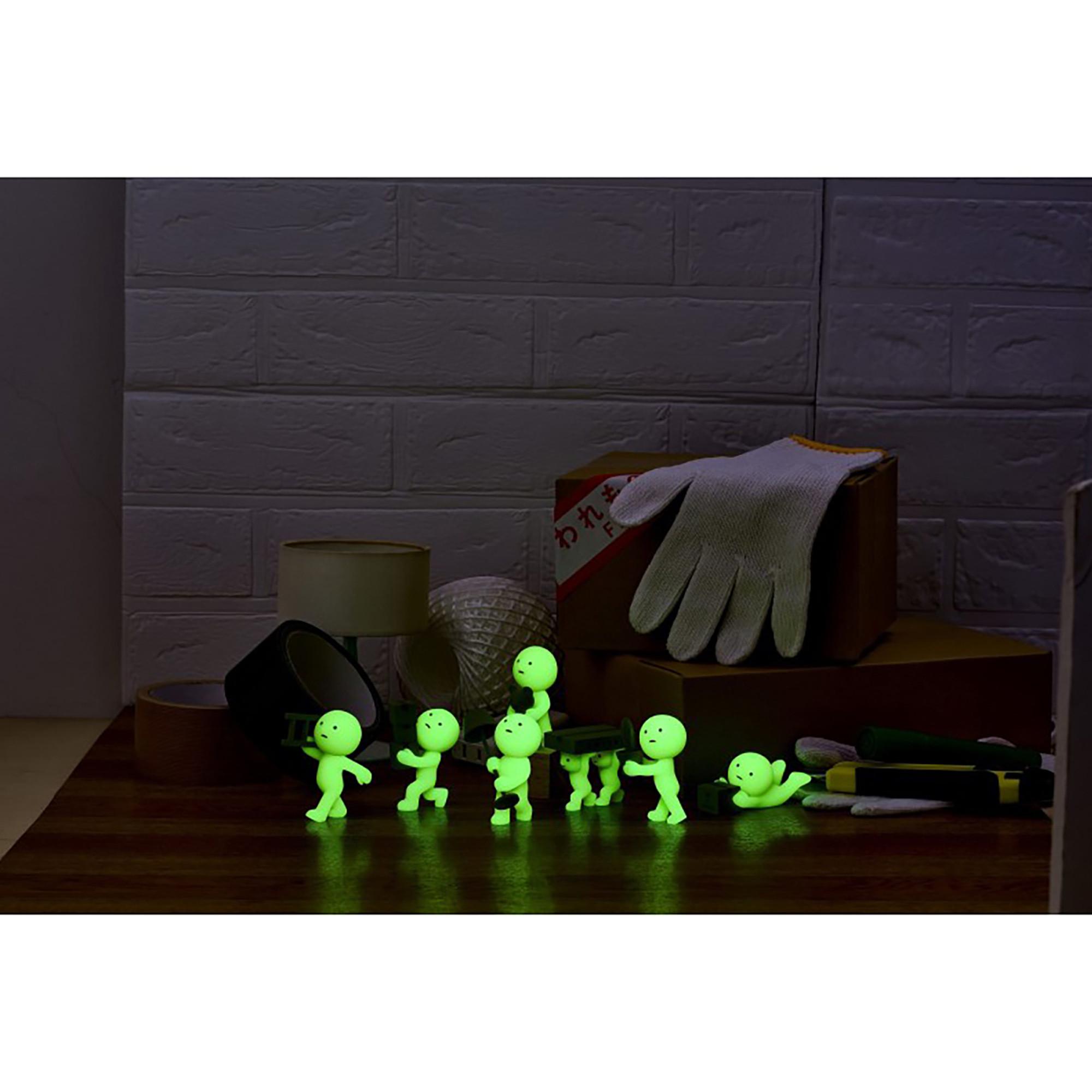 Smiski Beauty  Moving Series Figure, Pack surprise 