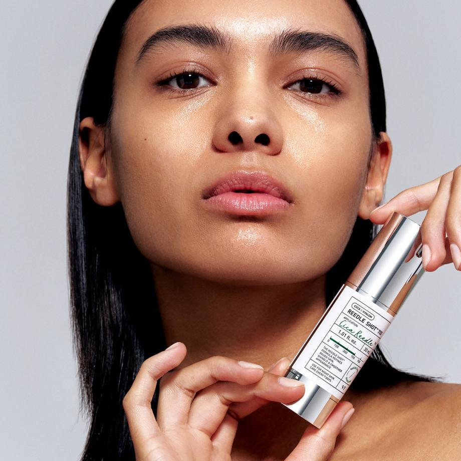 VT Cosmetics  Reedle Shot 700 