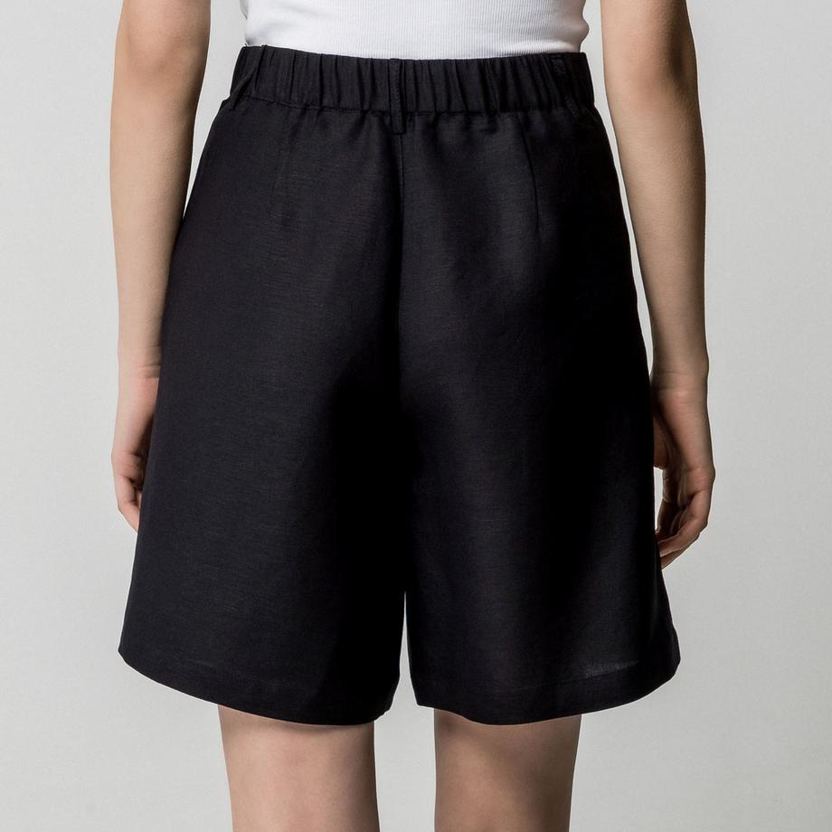 Manor Woman Short  