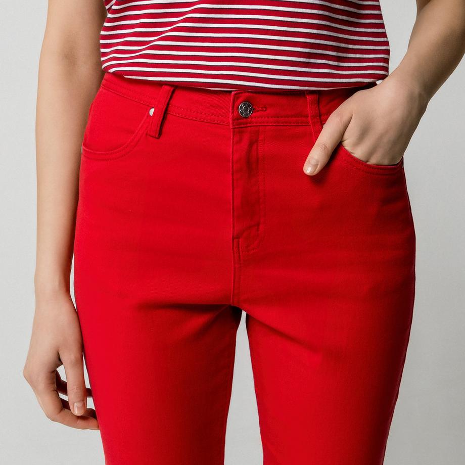 Manor Woman Straight Leg Jeans  