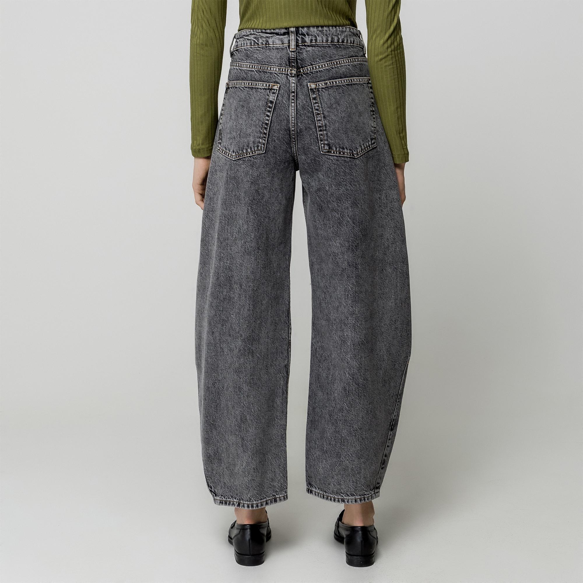 EDITED Jeans High Rise Relaxed Loose Fit  