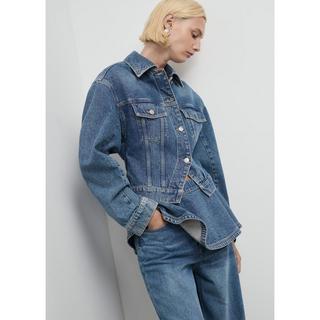 MANGO NEWDANA Kurze Taillierte Jeansjacke  