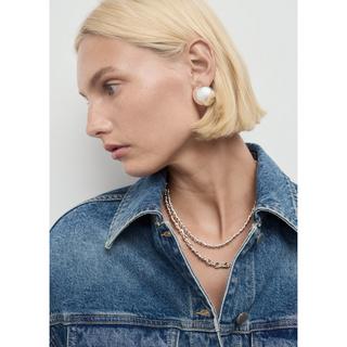 MANGO NEWDANA Kurze Taillierte Jeansjacke  