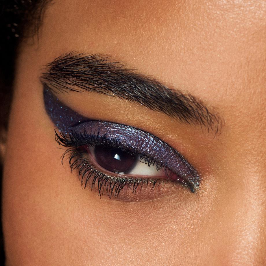 MAC Cosmetics  Dazzleshadow Liquid Eyeshadow 