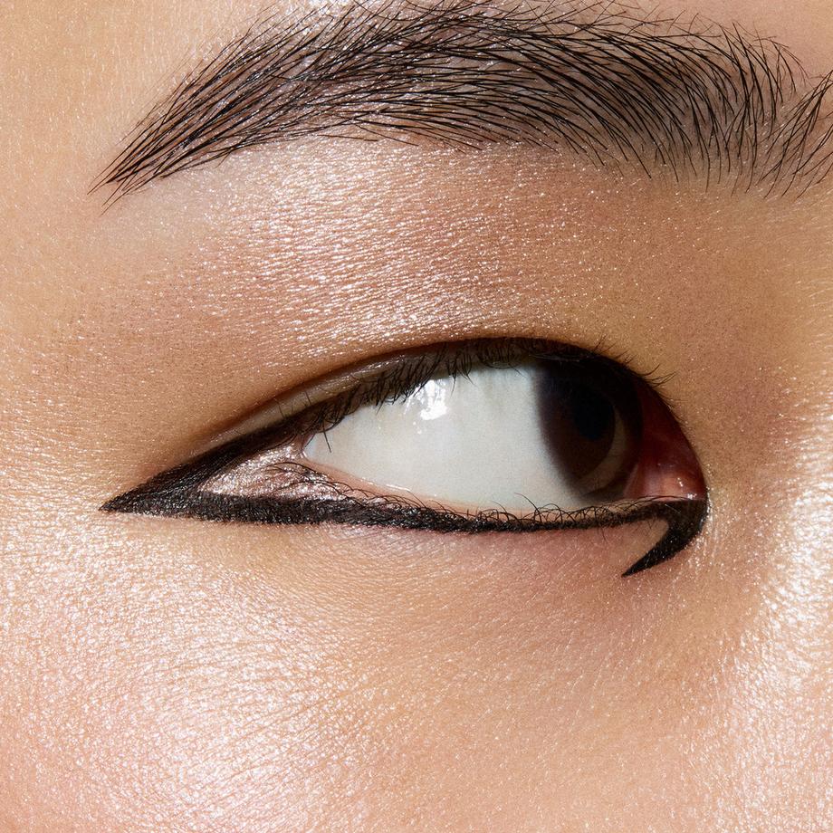 MAC Cosmetics  Glitter Single Eye Shadow Compact 