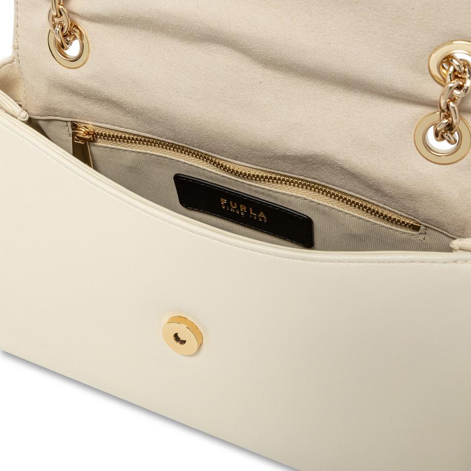 Furla   