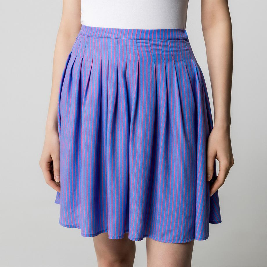 Manor Woman Gonna a Trapezio  