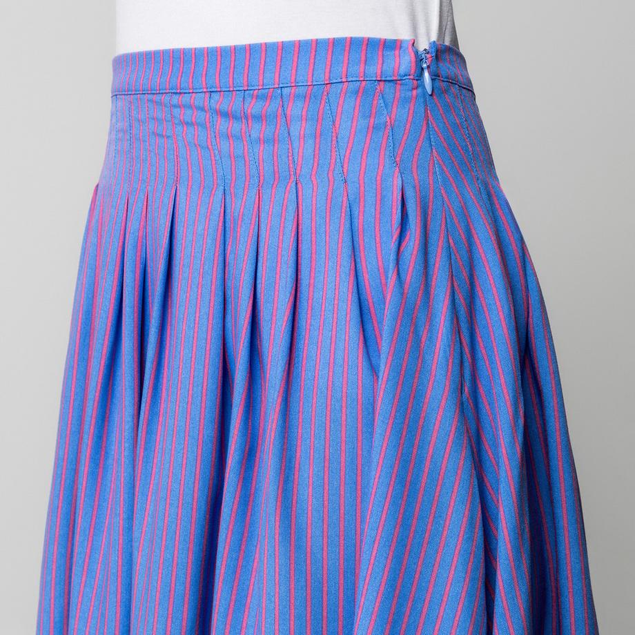 Manor Woman Gonna a Trapezio  