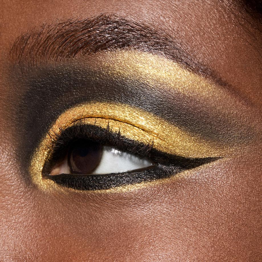 MAC Cosmetics  Metallic Single Eye Shadow Compact 