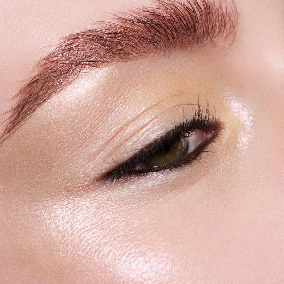 MAC Cosmetics  Metallic Single Eye Shadow Compact 