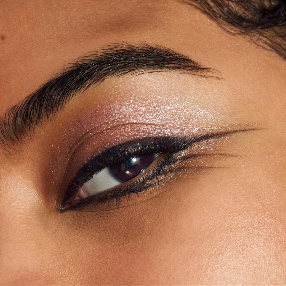 MAC Cosmetics  Dazzleshadow Liquid Eyeshadow 