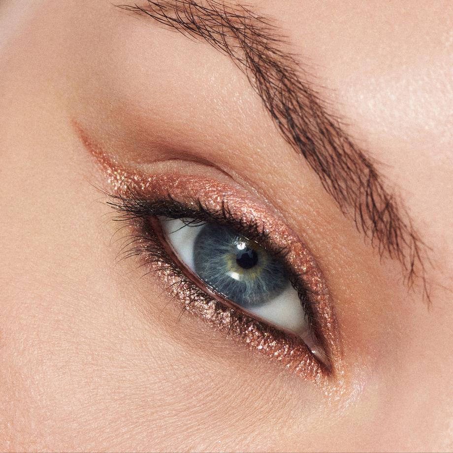 MAC Cosmetics  Dazzleshadow Liquid Eyeshadow 