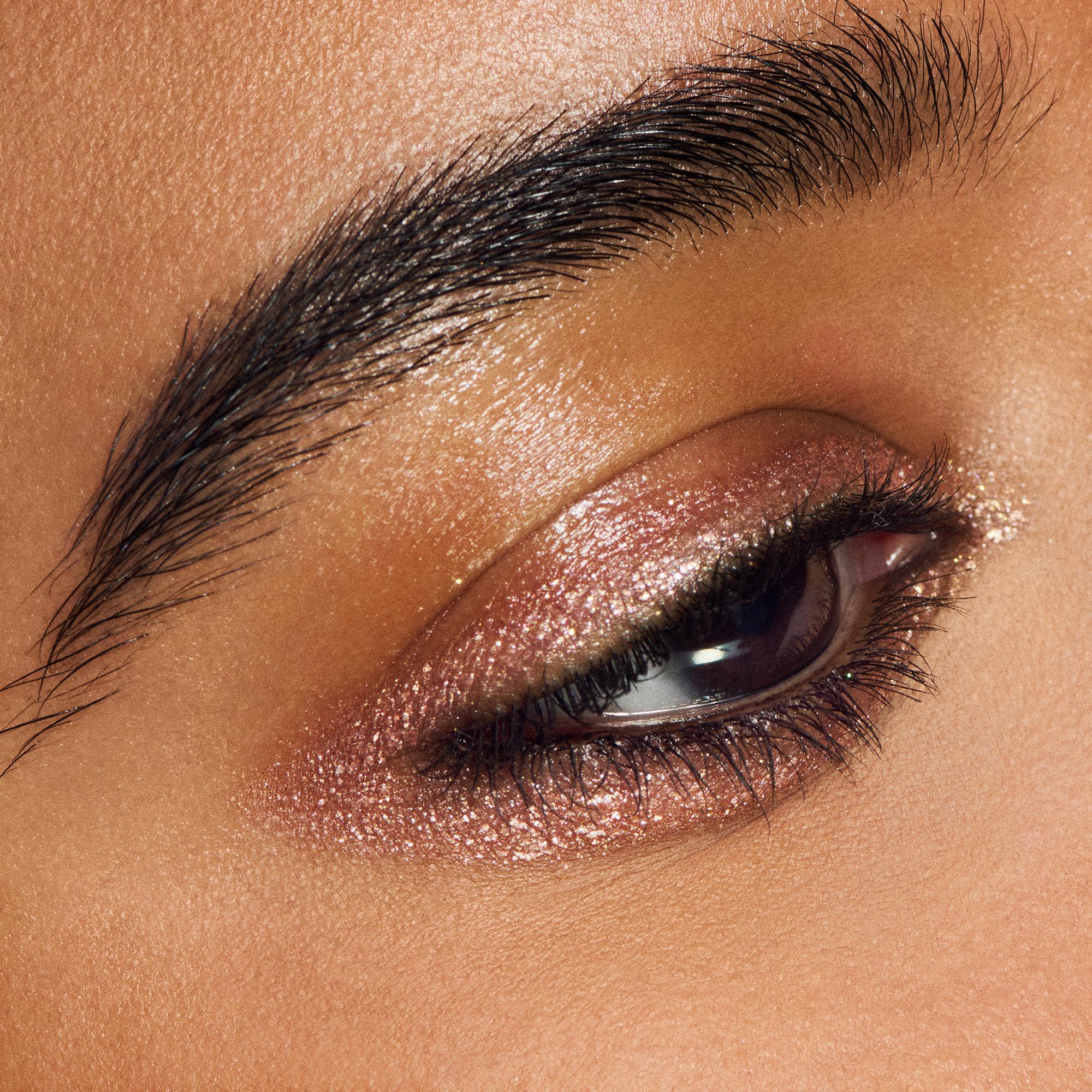 MAC Cosmetics  Dazzleshadow Liquid Eyeshadow 