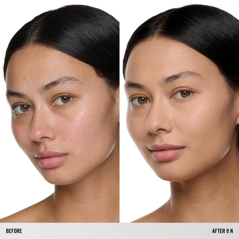 MAKEUP BY MARIO  SurrealSkin™ Natural Finish Foundation - Natürliche Flüssig-Foundation 
