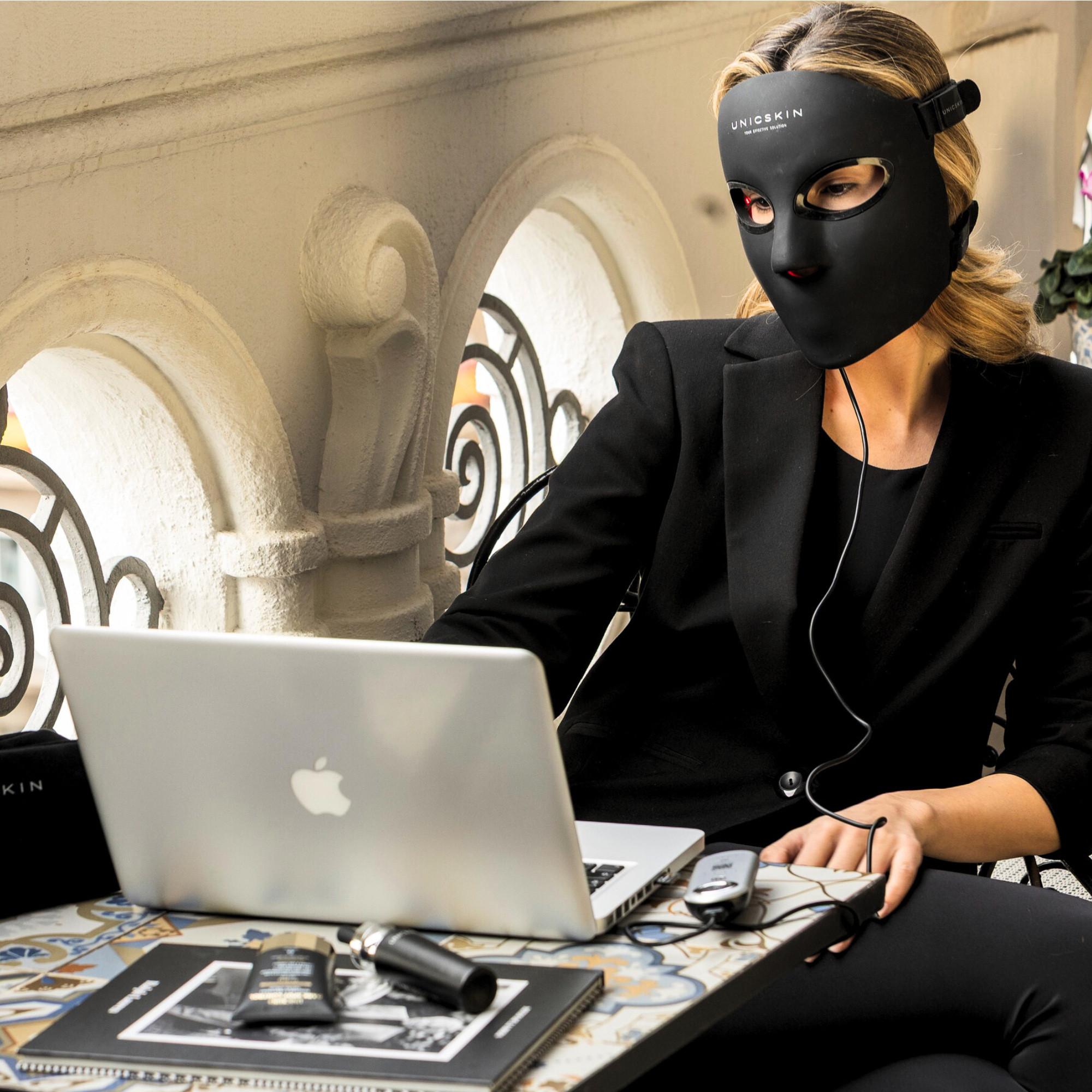 Unicskin  Unicled 5.0 Centurion Korean Mask 