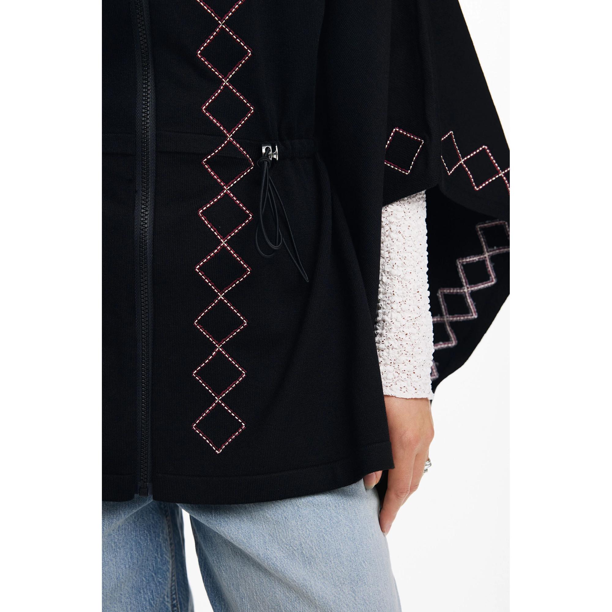 Desigual Poncho Karomuster Zickzack Stickerei  