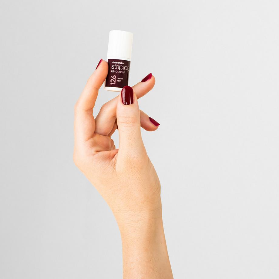 alessandro  Striplac UV Colour Velvet Red 