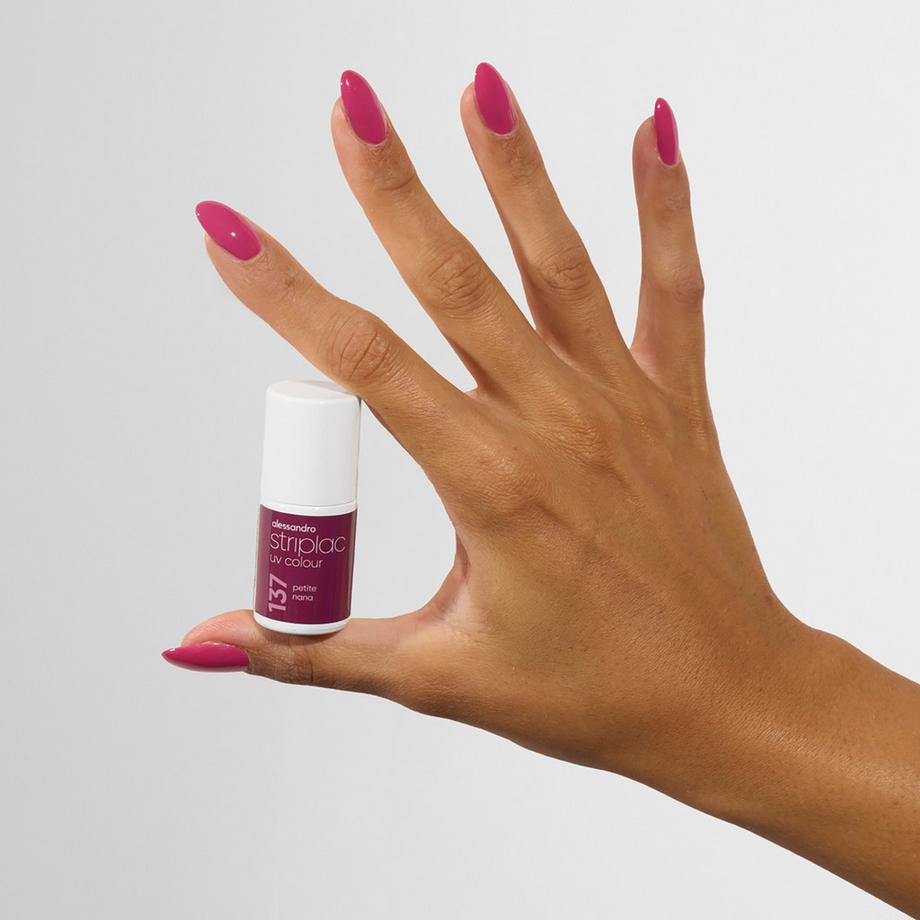 alessandro  Striplac UV Colour Petite Nana 
