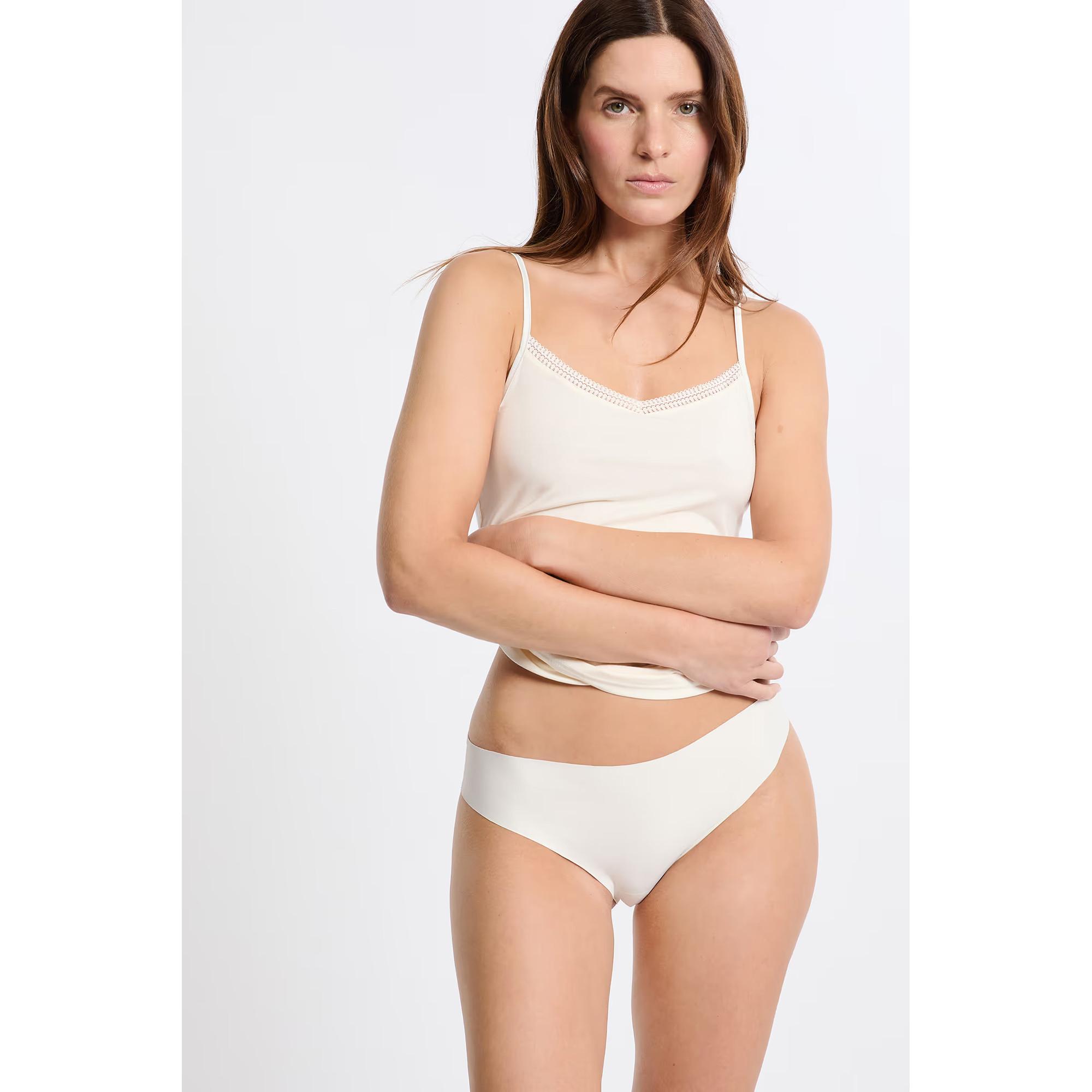 Etam Ärmelloses Thermo Top mit Spitze  