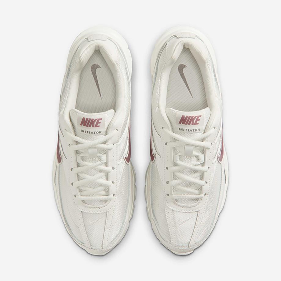 NIKE Wmns Initiator Sneakers basses  