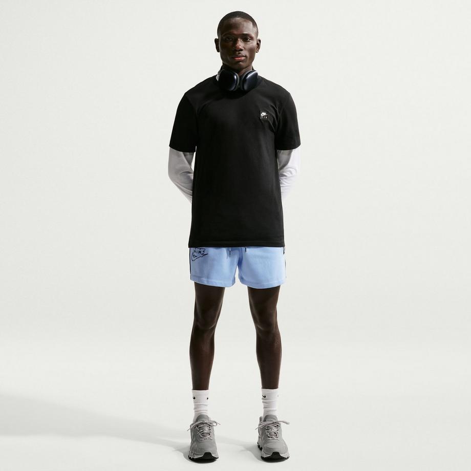 NIKE  Shorts 