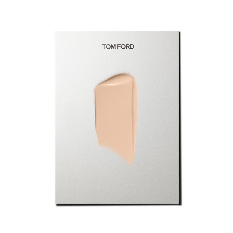 TOM FORD  Architecture Radiance Hydrating Foundation 