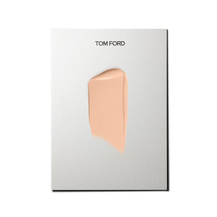 TOM FORD  Architecture Radiance Hydrating Foundation 