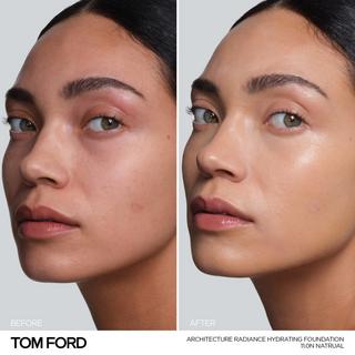TOM FORD  Architecture Radiance Hydrating Foundation 
