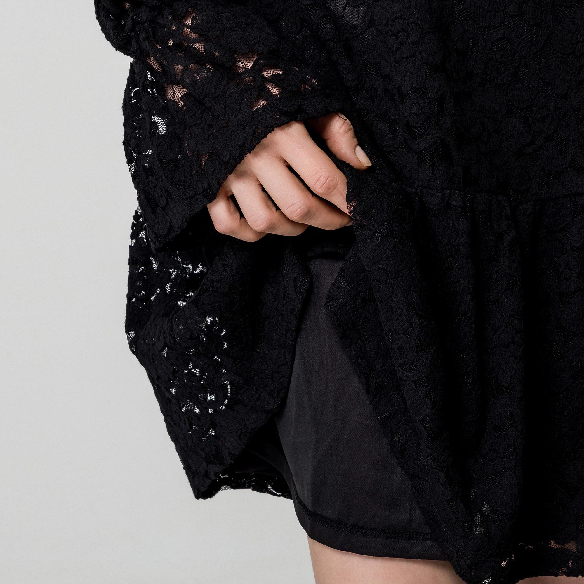 Gina Tricot Vestito in pizzo Mini Maniche Lunghe Girocollo  