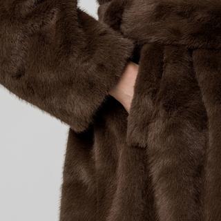 Gina Tricot Cappotto lungo in pelliccia sintetica  