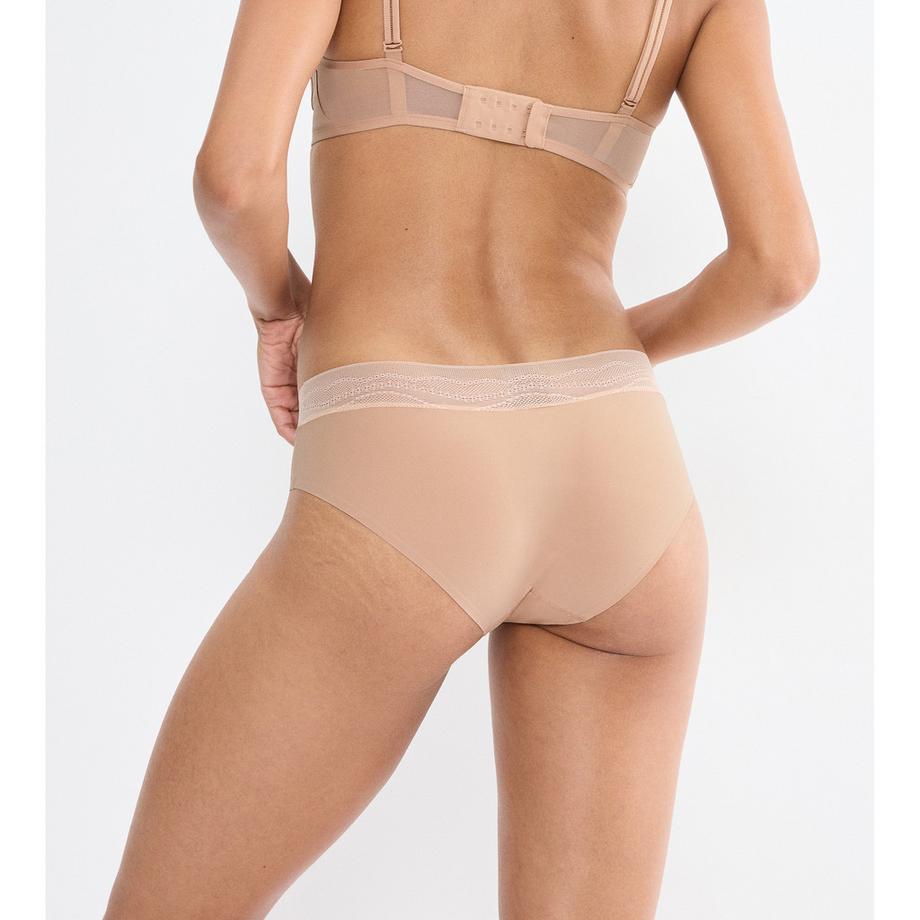 Triumph Breathe & Lift Smart Shorty  