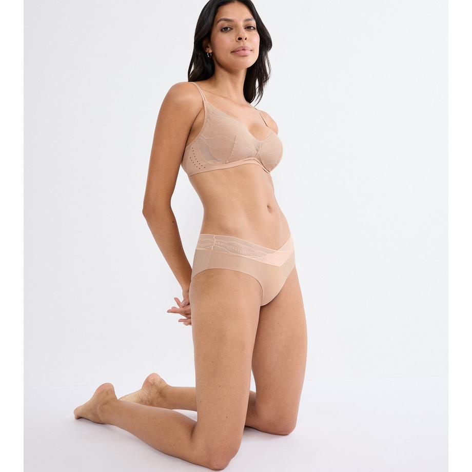 Triumph Breathe & Lift Smart Shorty  