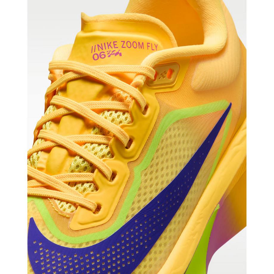 NIKE Wmns Zoom Fly 6 Laufschuhe 