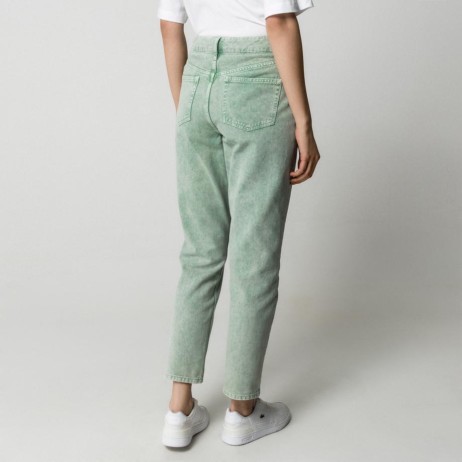 Manor Woman Straight Leg Fit Jeans  