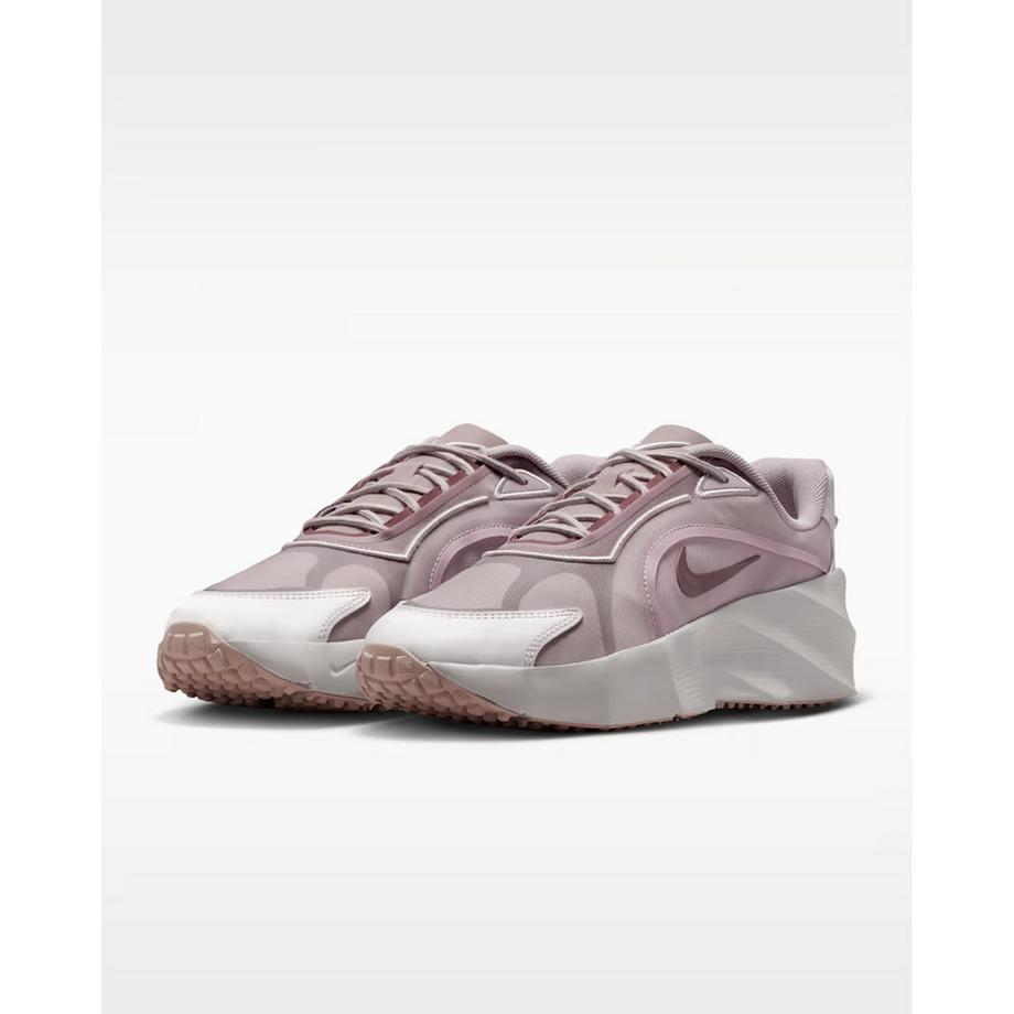 NIKE Style Response Y3K Low Top Sneakers  