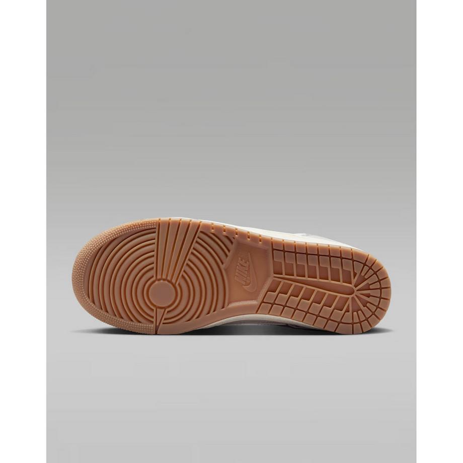 NIKE WMNS AIR JORDAN SKYLINE LOW Sneakers, Low Top 