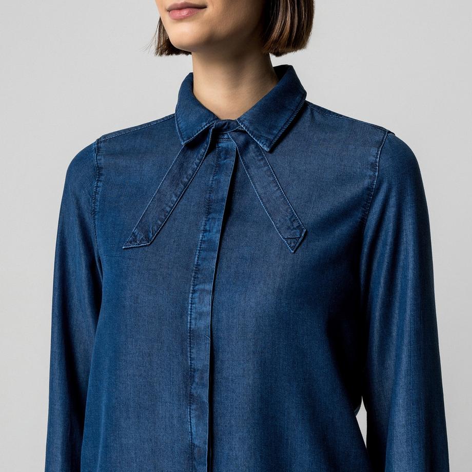 Manor Woman Blouse en jean avec col à nouer  