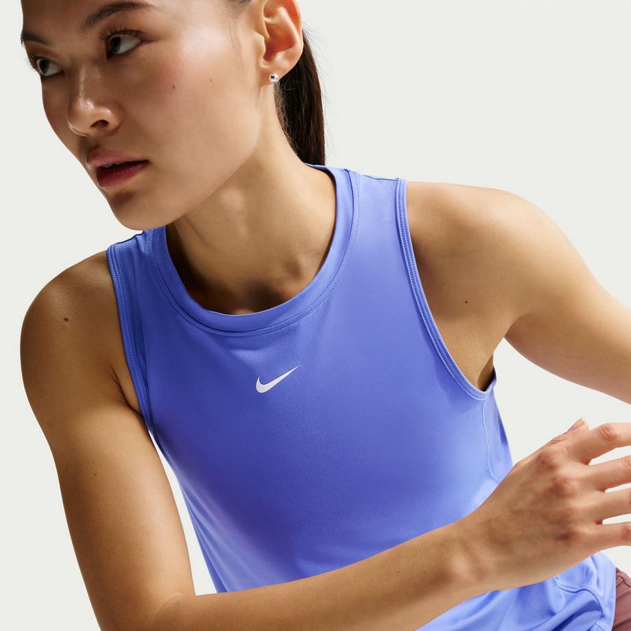 NIKE  T-shirt 
