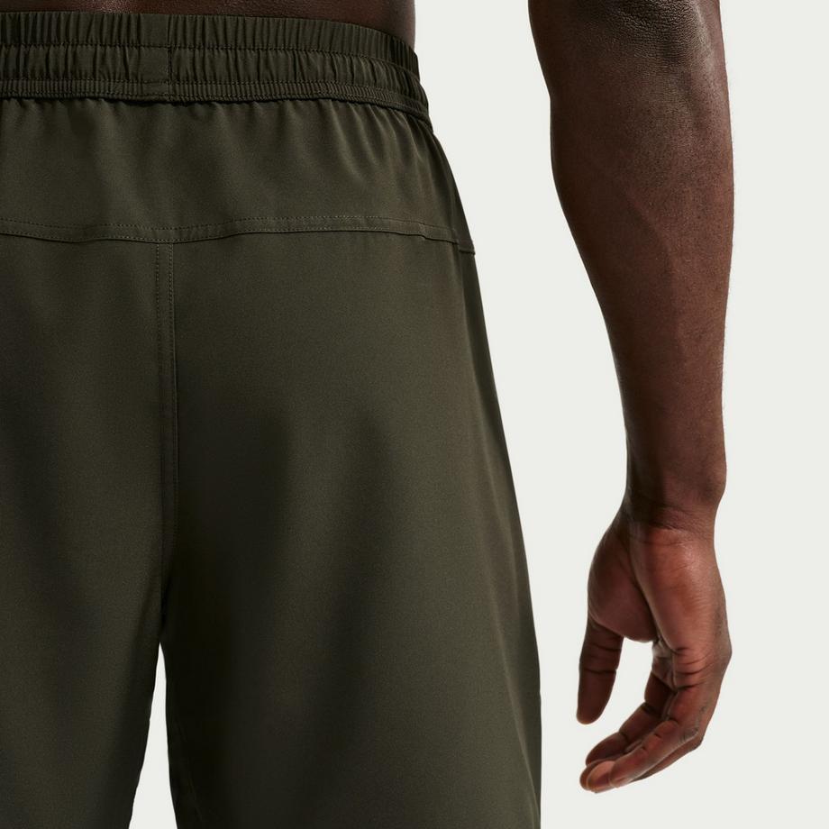 NIKE  Shorts 