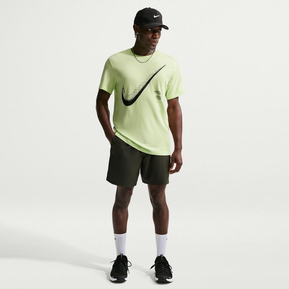 NIKE  Shorts 