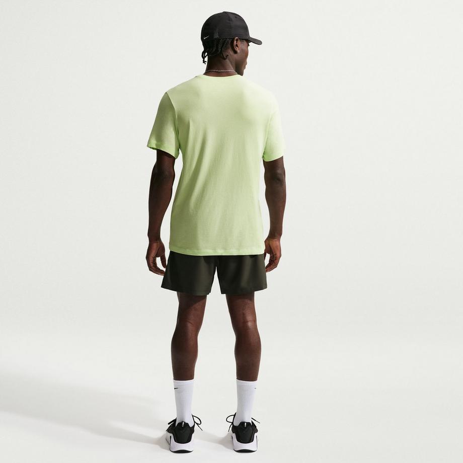 NIKE  Shorts 