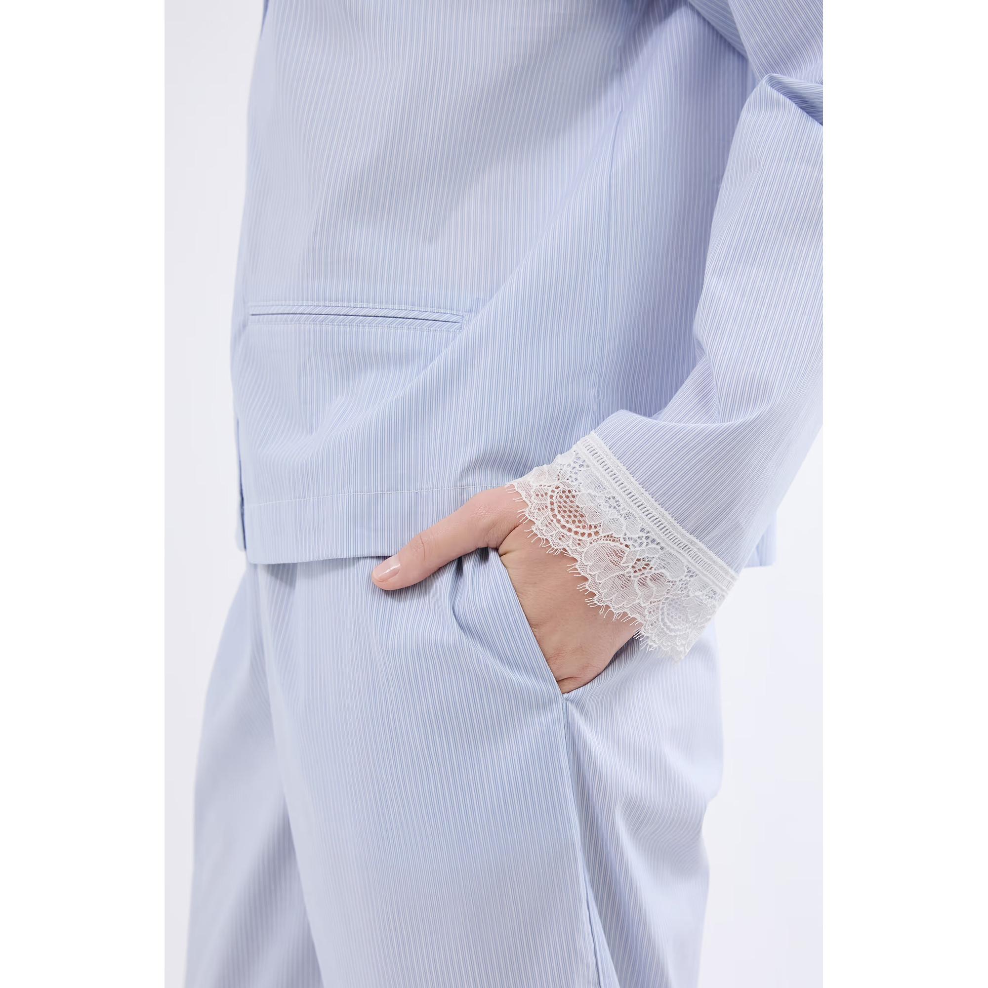 Etam Camicia da Notte a Righe Maniche Lunghe con Polsini in Pizzo  