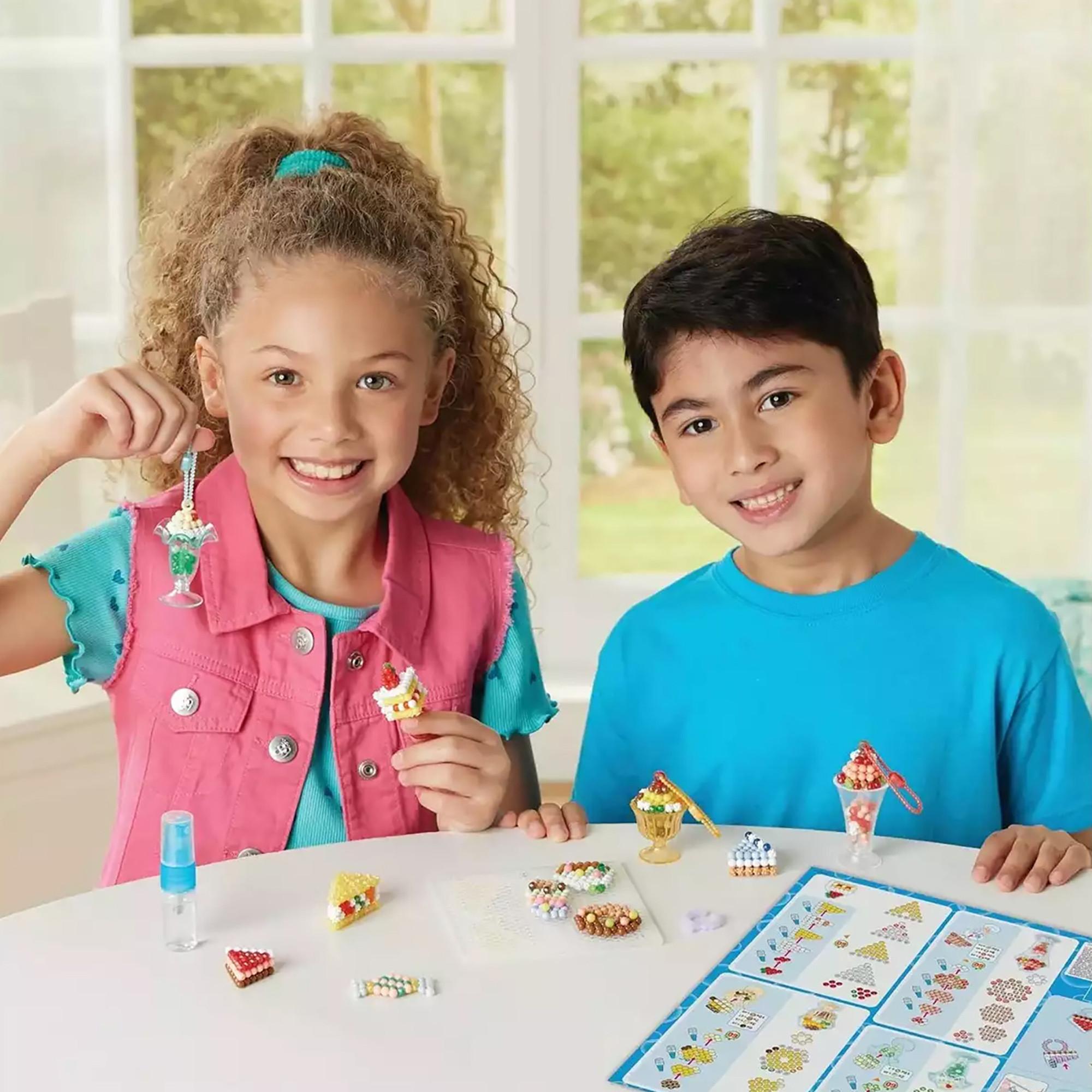 Aquabeads  Süssigkeiten Anhänger Bastelset 