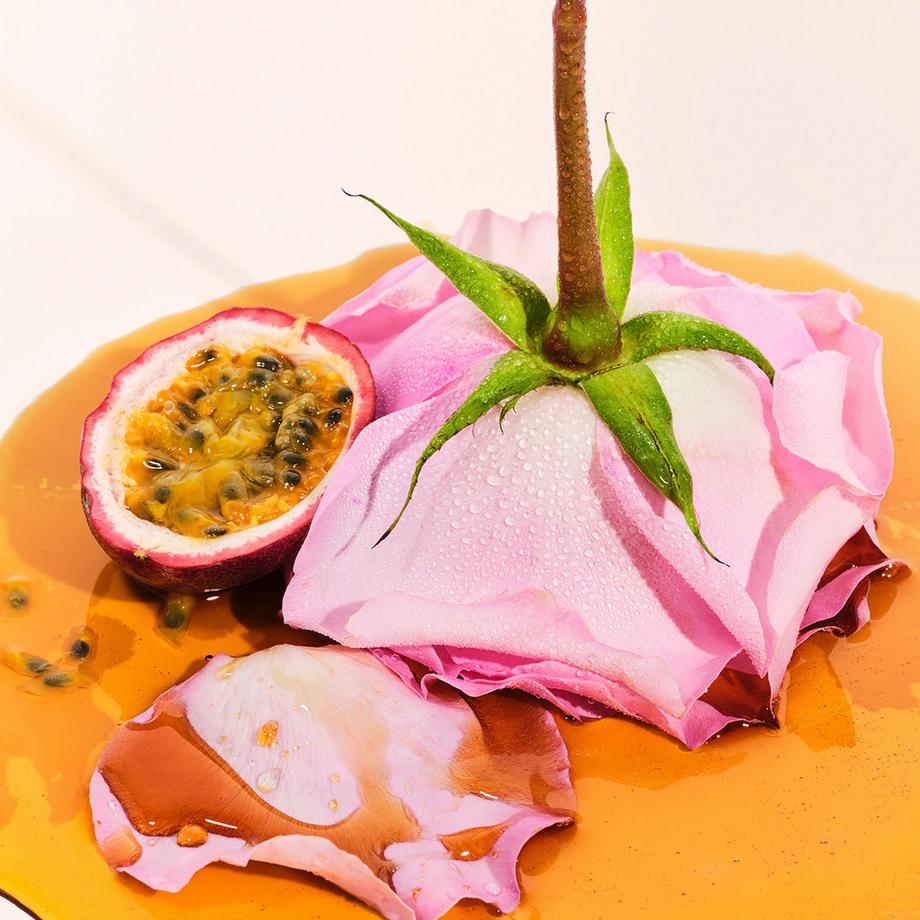 SOL de Janeiro  Rosa Charmosa™ Dewy Cream - Körpercreme mit blumig-fruchtigem Duft 