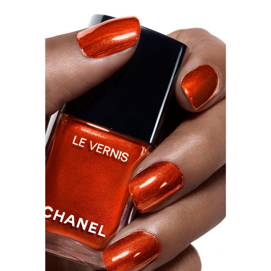 CHANEL LE VERNIS LANGANHALTEND 