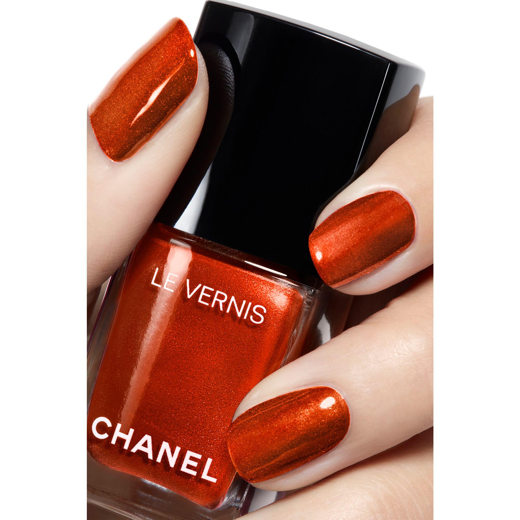 CHANEL LE VERNIS LUNGA TENUTA 