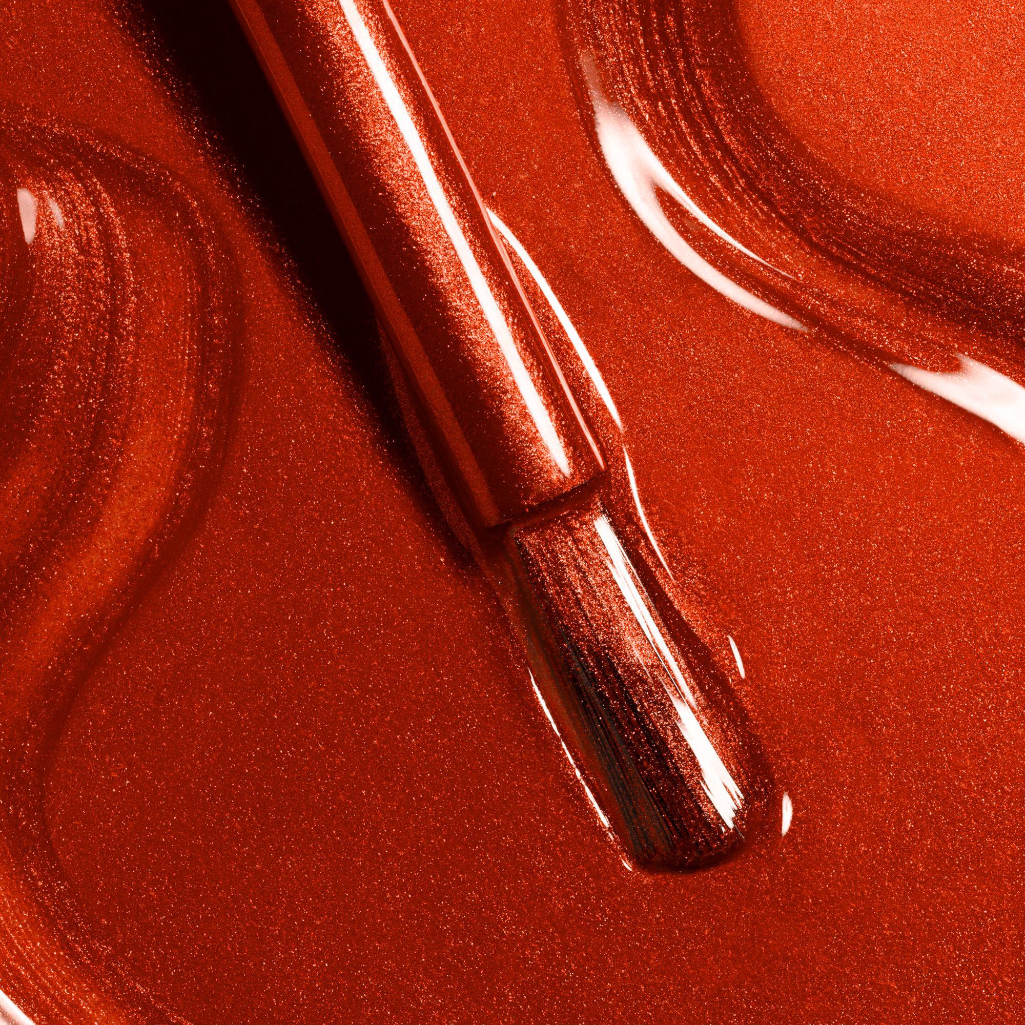 CHANEL LE VERNIS LUNGA TENUTA 