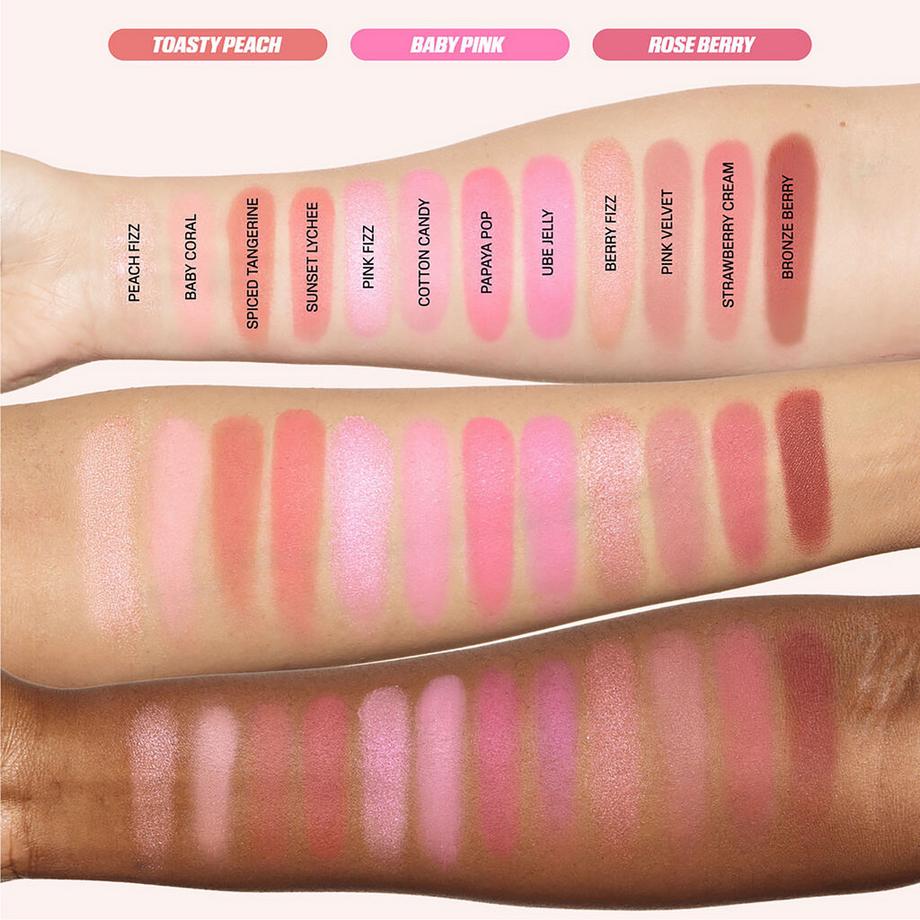 Huda Beauty  Blush Filter Blurring Blushlighters Palette - Blush und Highlighter-Palette 