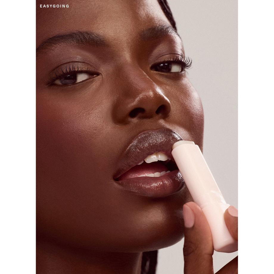 RARE BEAUTY  Find Comfort Lip Butter - Baume à lèvres teinté 