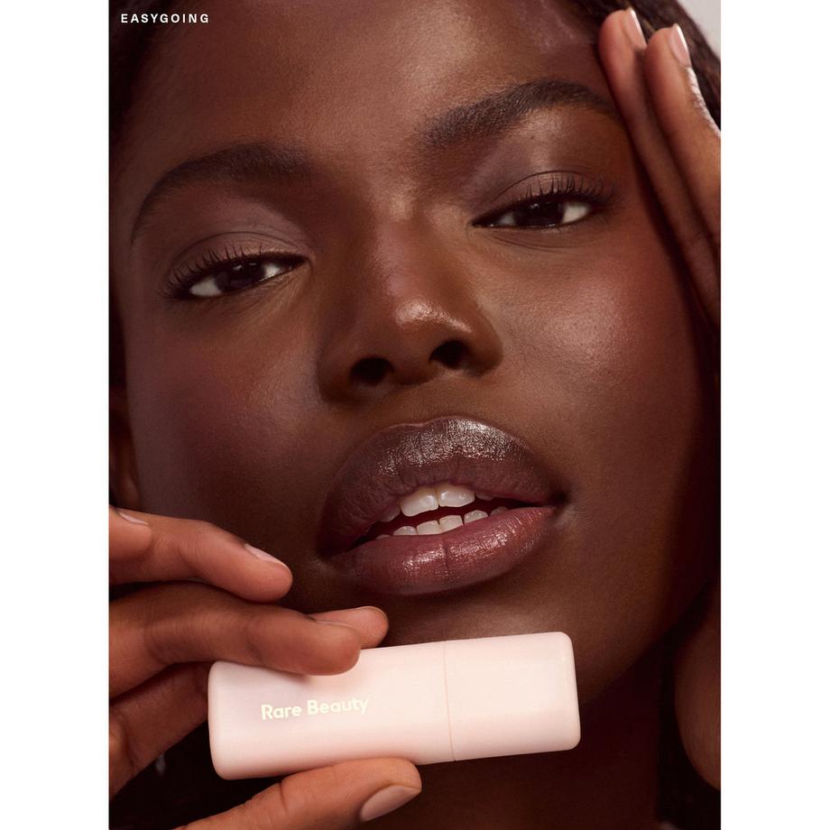 RARE BEAUTY  Find Comfort Lip Butter - Baume à lèvres teinté 